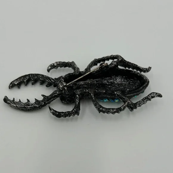 Vibrant Rhinestone Insect Brooch - Picture 6 of 10